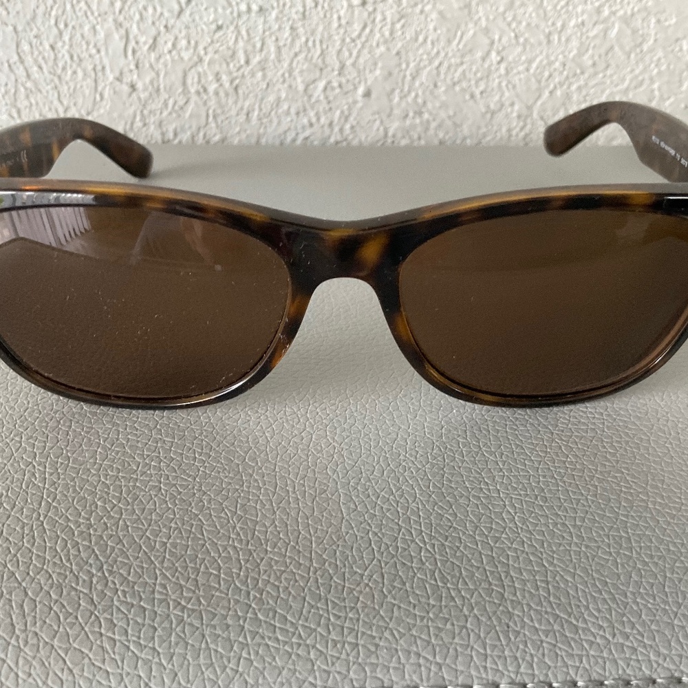 Ray Ban New Wayfarer Classic Sunglasses Tortoise